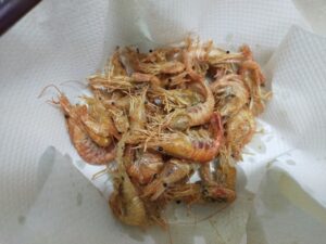 イソスジエビを食べる 味 料理 捕獲方法などまとめ カナヘビもどき